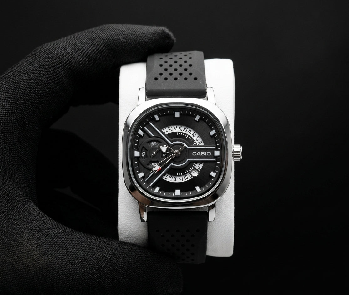 Analog Men’s Wrist Watch